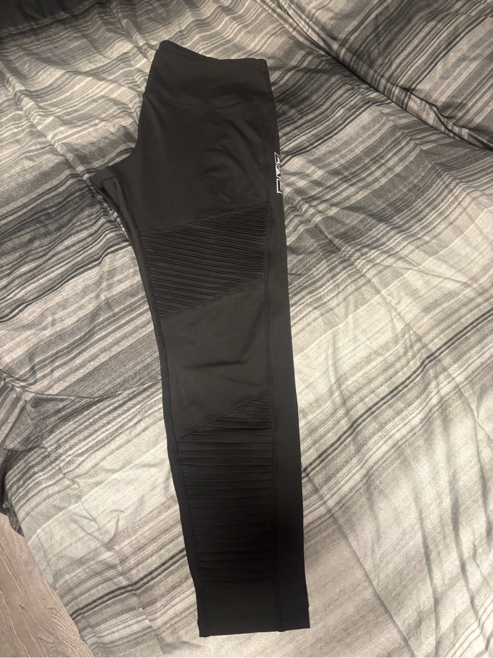 High-Waist Black Ribbed Performance Leggings